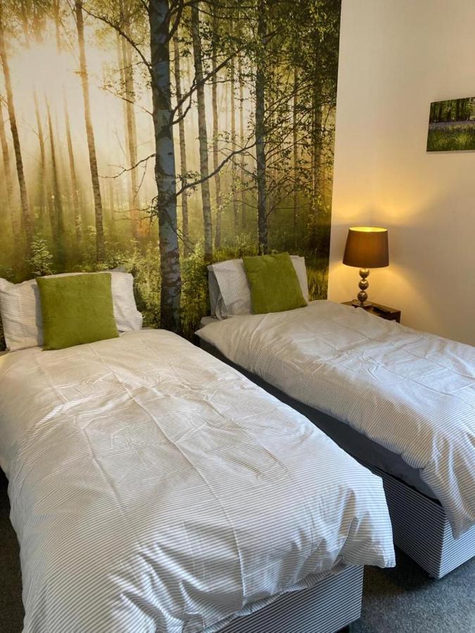 Stylish 3 Bedroom House Only 5 Mins From M6/M58 Віган Екстер'єр фото